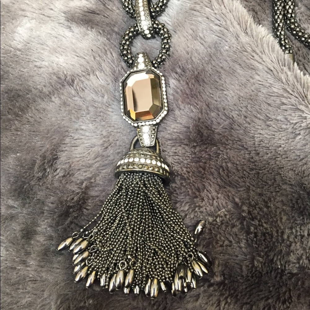 Pendant necklace